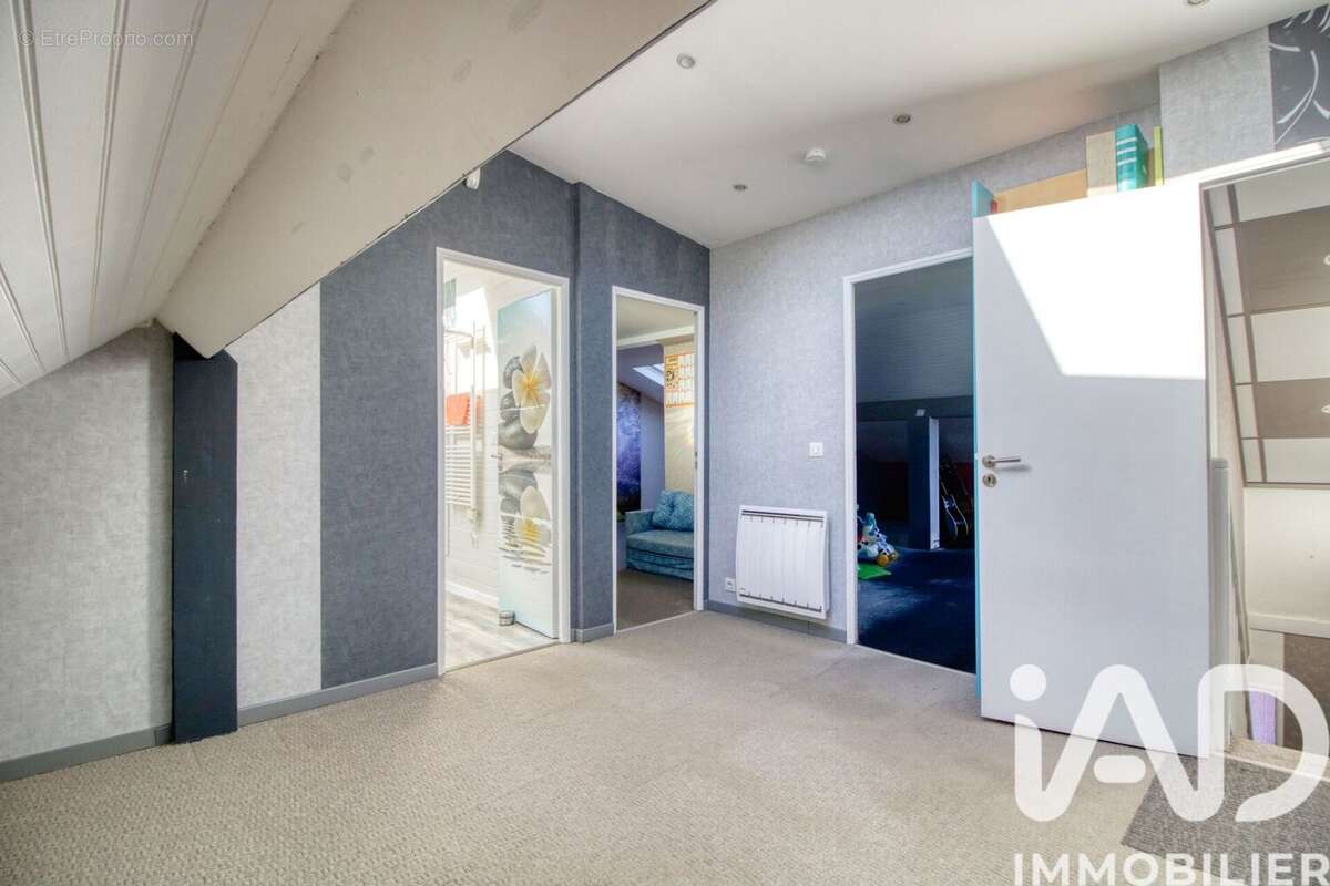 Photo 9 - Maison à SARTROUVILLE