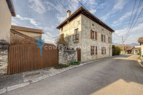 Maison à PONTCHARRA