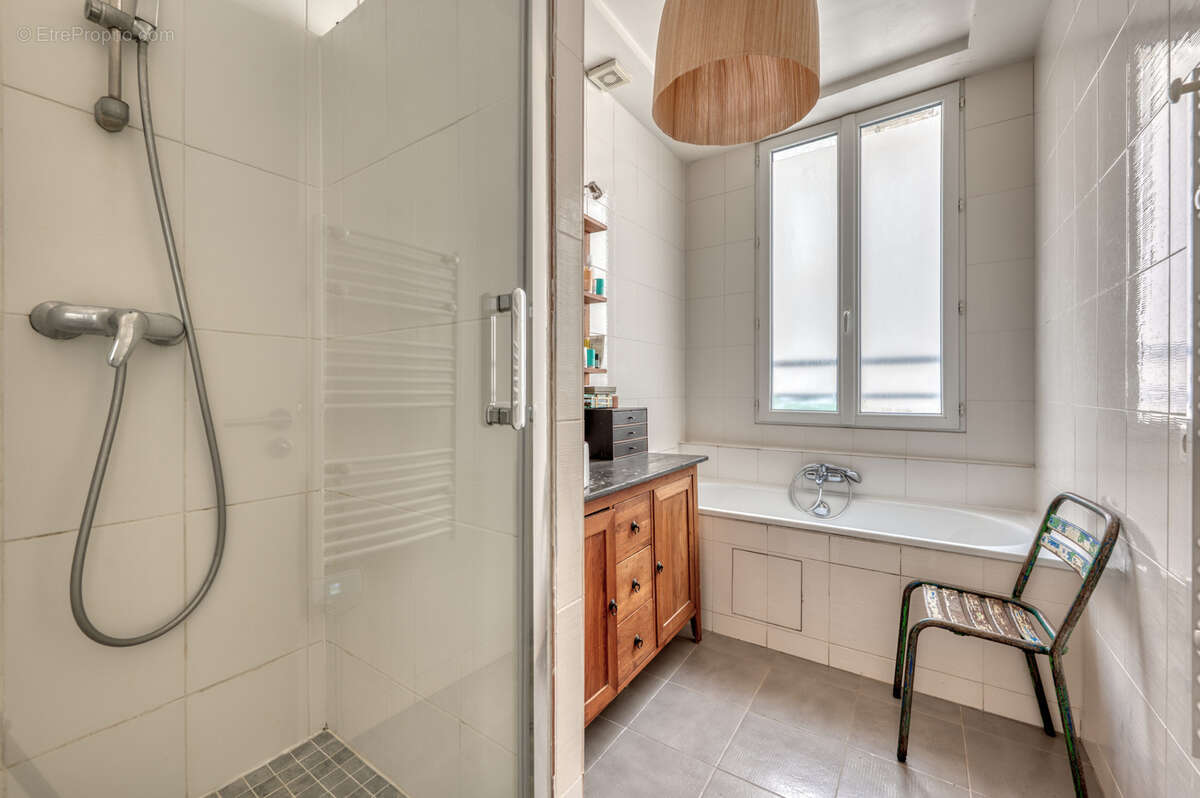 Appartement à PARIS-2E