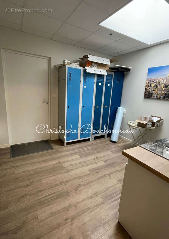 Appartement  + Local commercial à Mortagne - photo 11