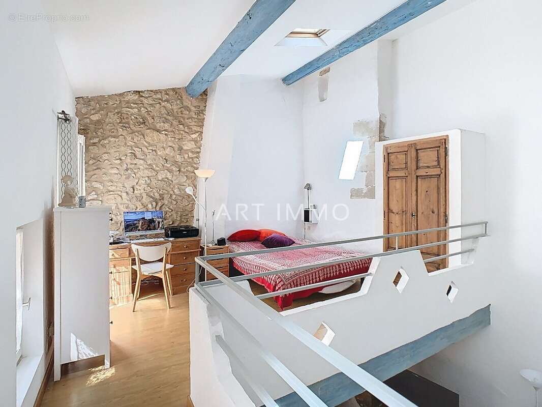 Maison à ROBION