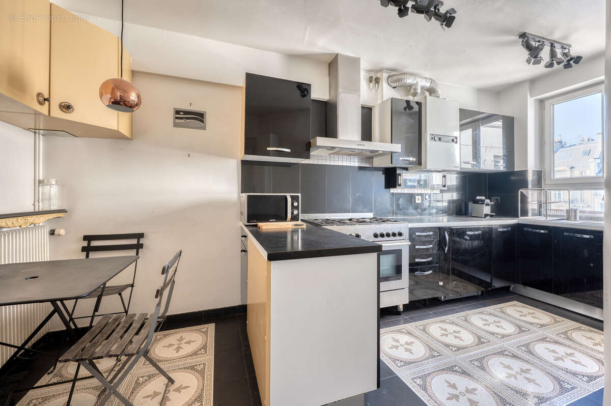 Appartement à PARIS-9E