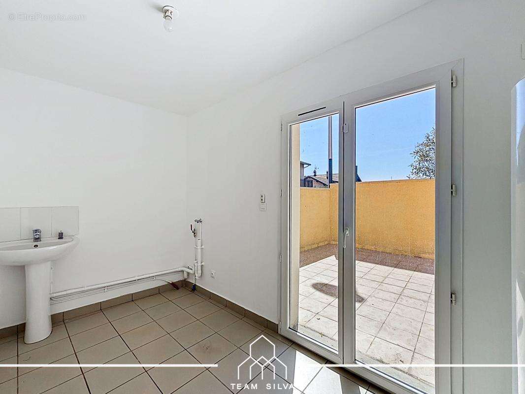 Maison 80 m² à Chasse-Sur-Rhone  - photo 10