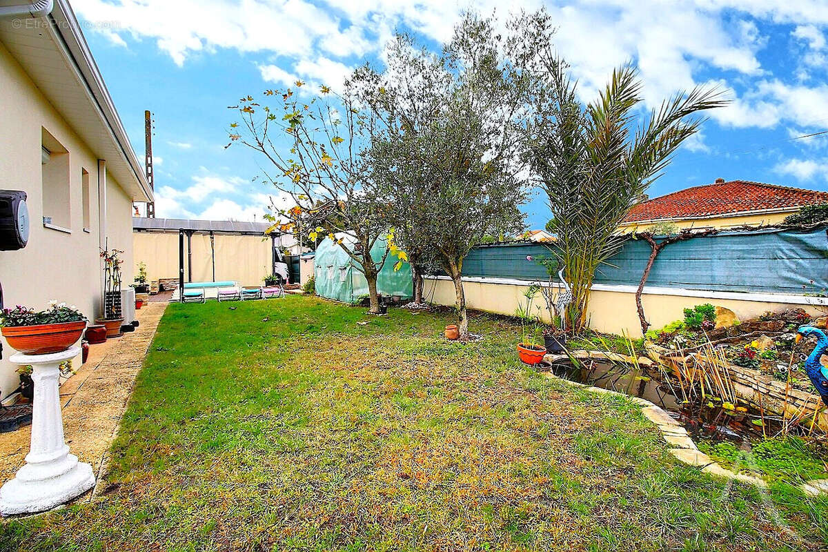 Maison à VILLENAVE-D&#039;ORNON