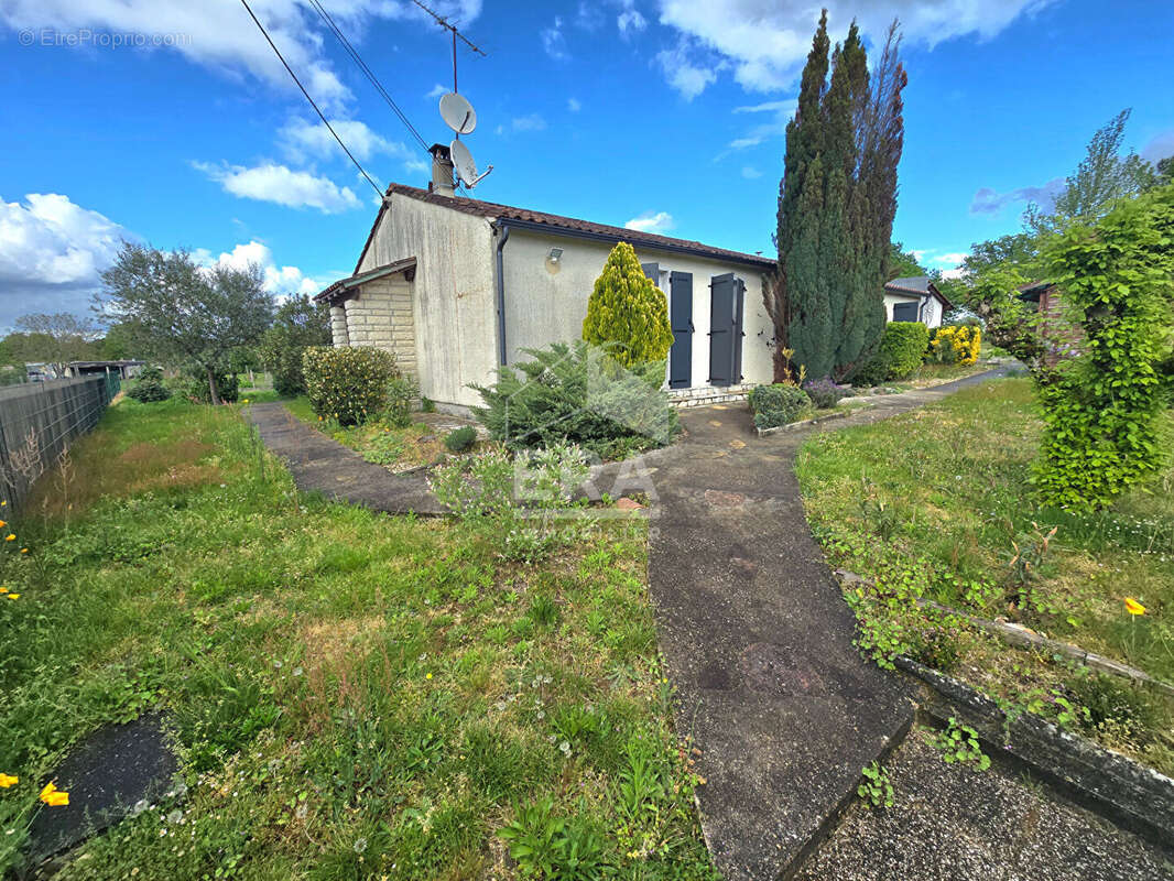 Maison à MONTPON-MENESTEROL