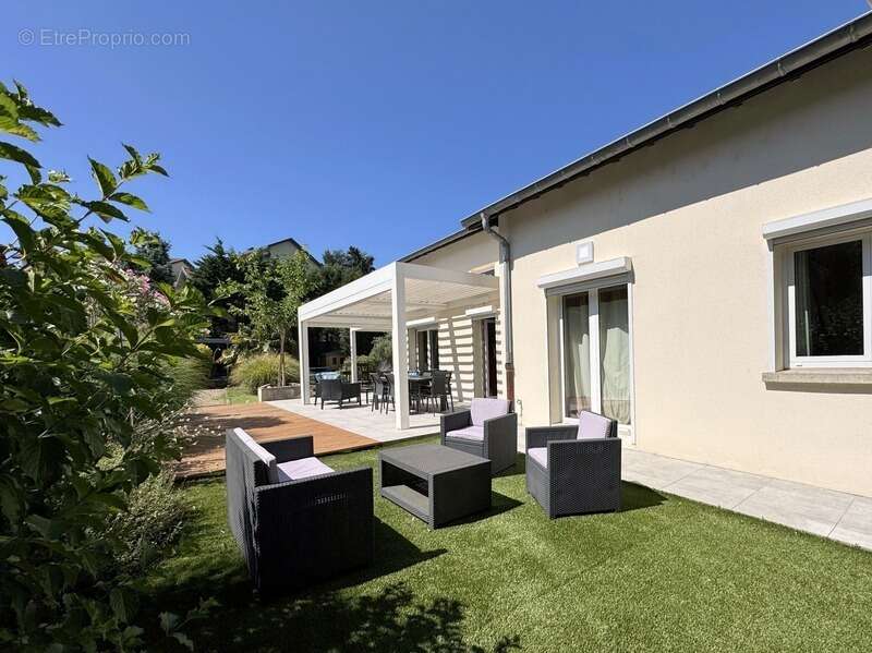 Maison à VILLETTE-D'ANTHON