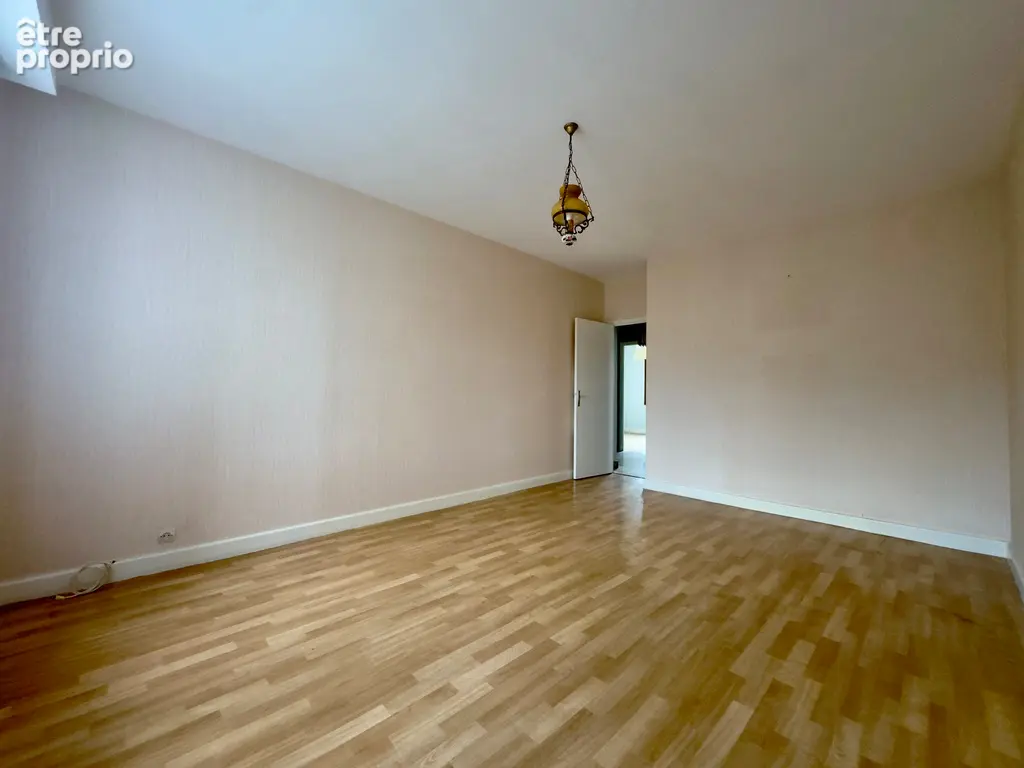 Appartement 3 chambres 86 m² Quartier Arsenal ! - photo 8