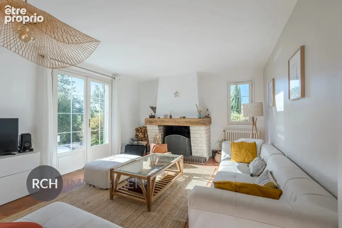 Exclusivité - Grande maison familiale sur un beau jardin au calme - photo 4