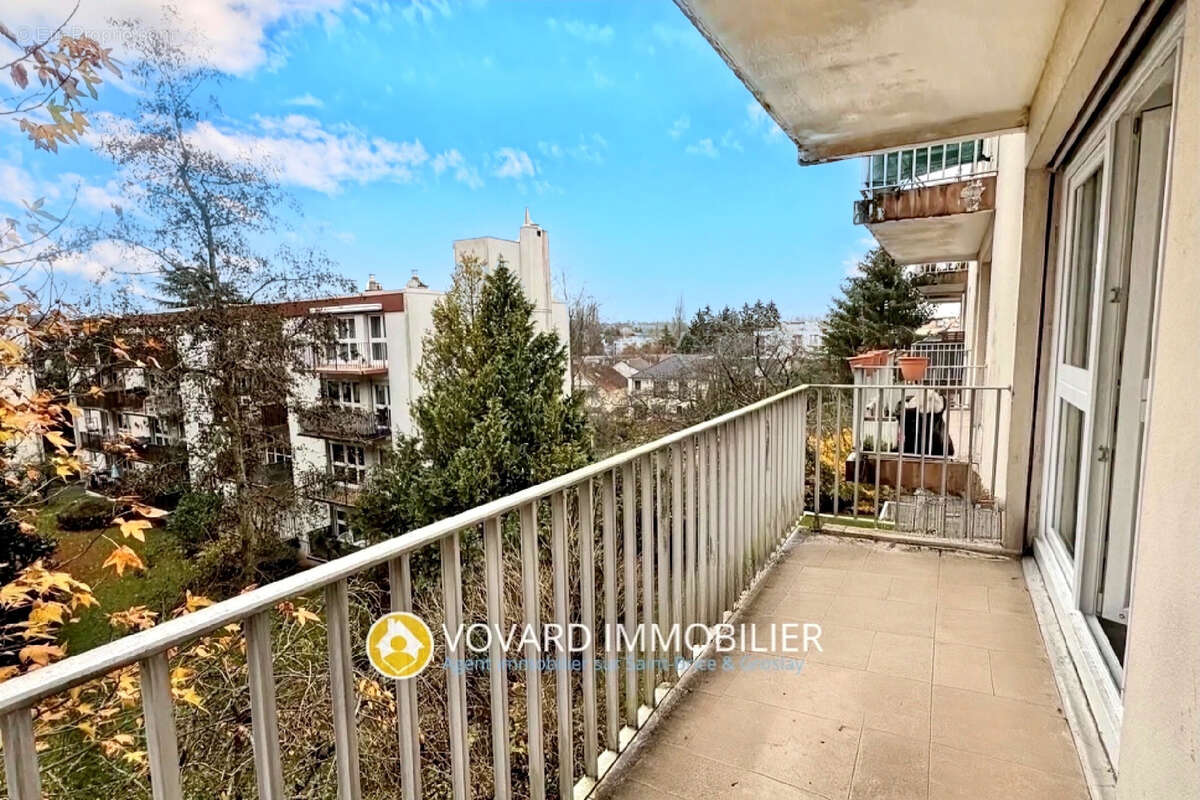 Appartement avec de beaux volumes dans résidence recherchée - photo 2