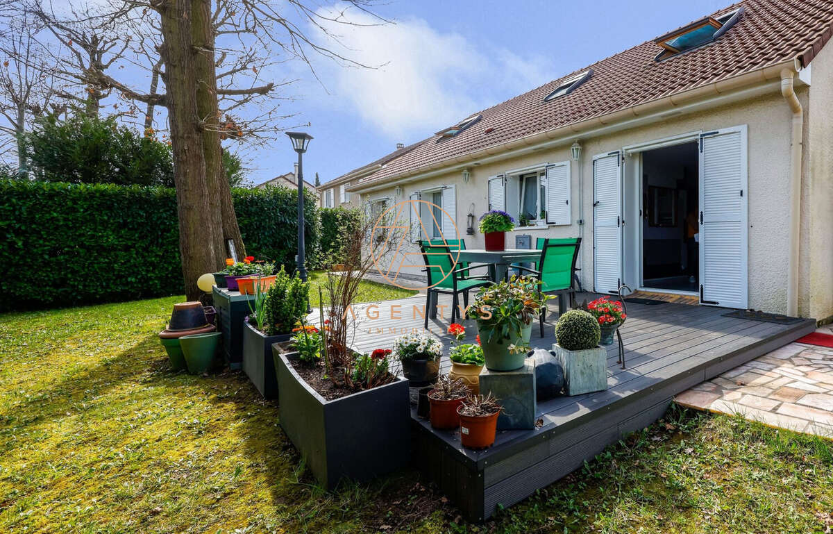 Maison à LE PLESSIS-TREVISE