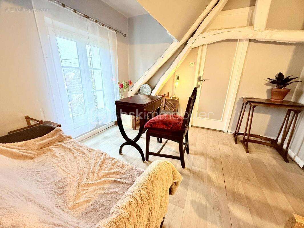 Maison à BERNEUIL-EN-BRAY