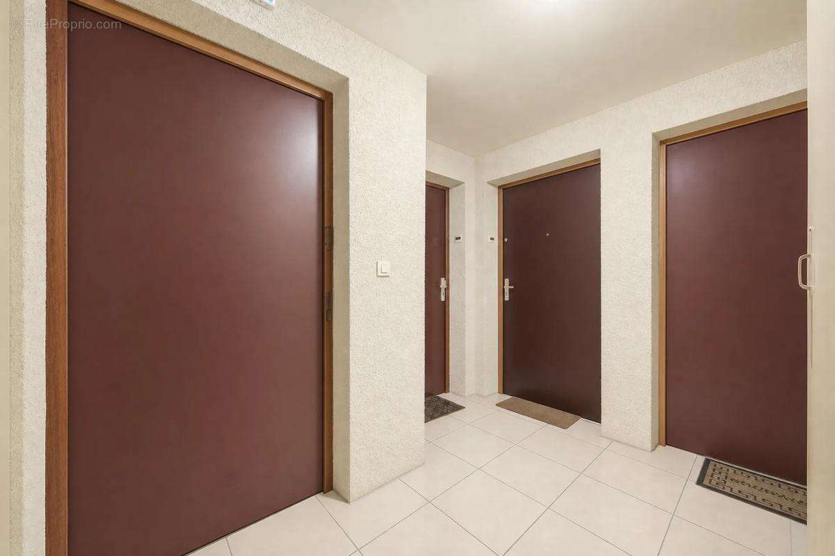 Studio lumineux de 20 m² à Alfortville avec terrasse - photo 7
