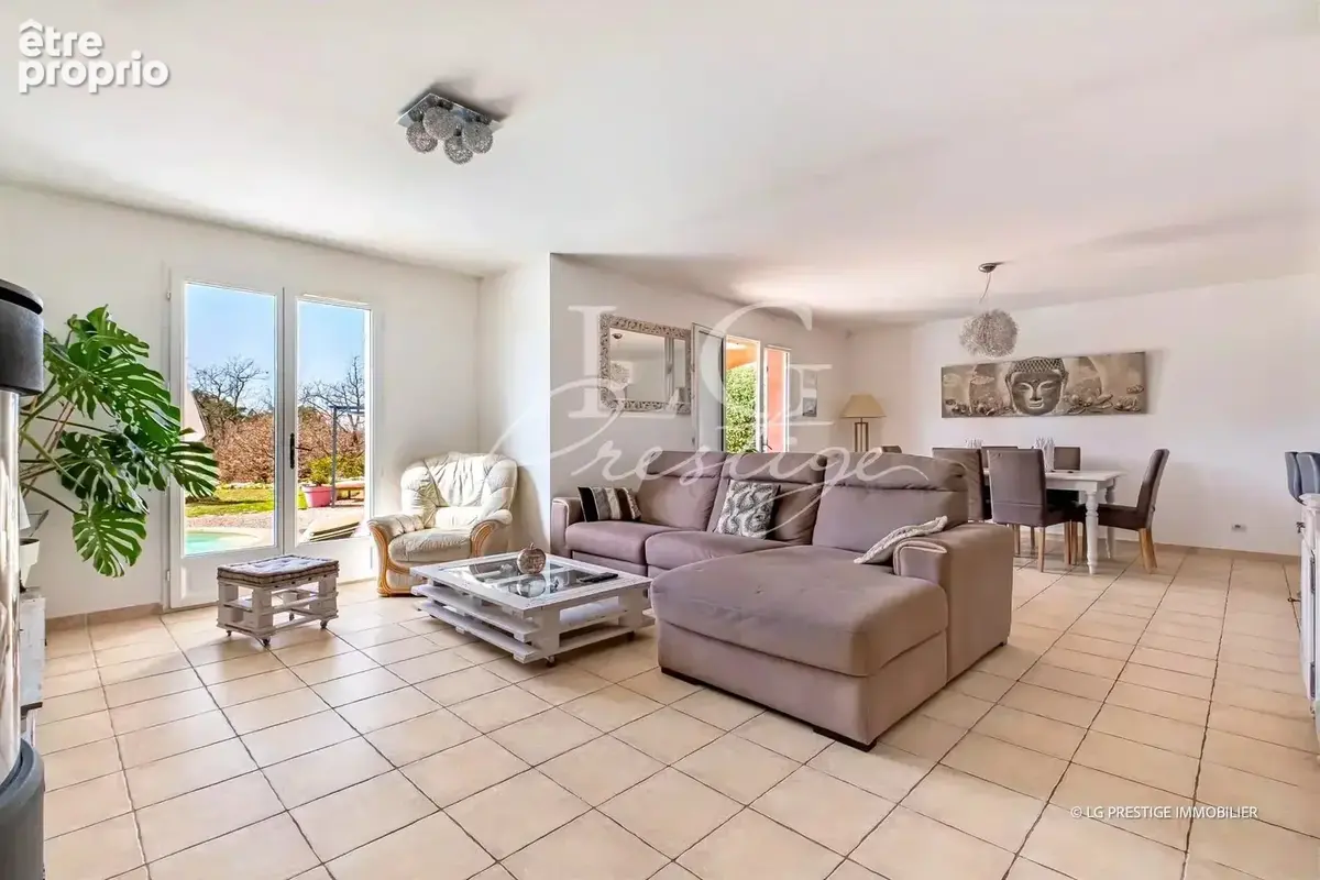 Callian – Villa plain-pied 4 chambres avec piscine, au calme - photo 5