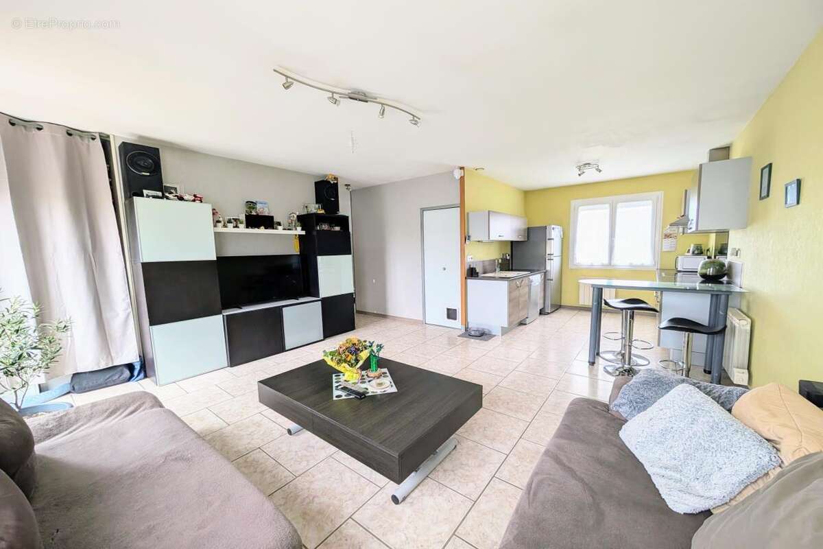 Maison à LAMARCHE-SUR-SAONE