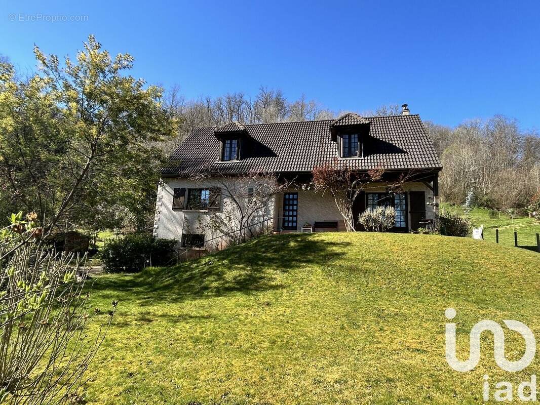 Photo 1 - Maison à SAINT-VIANCE