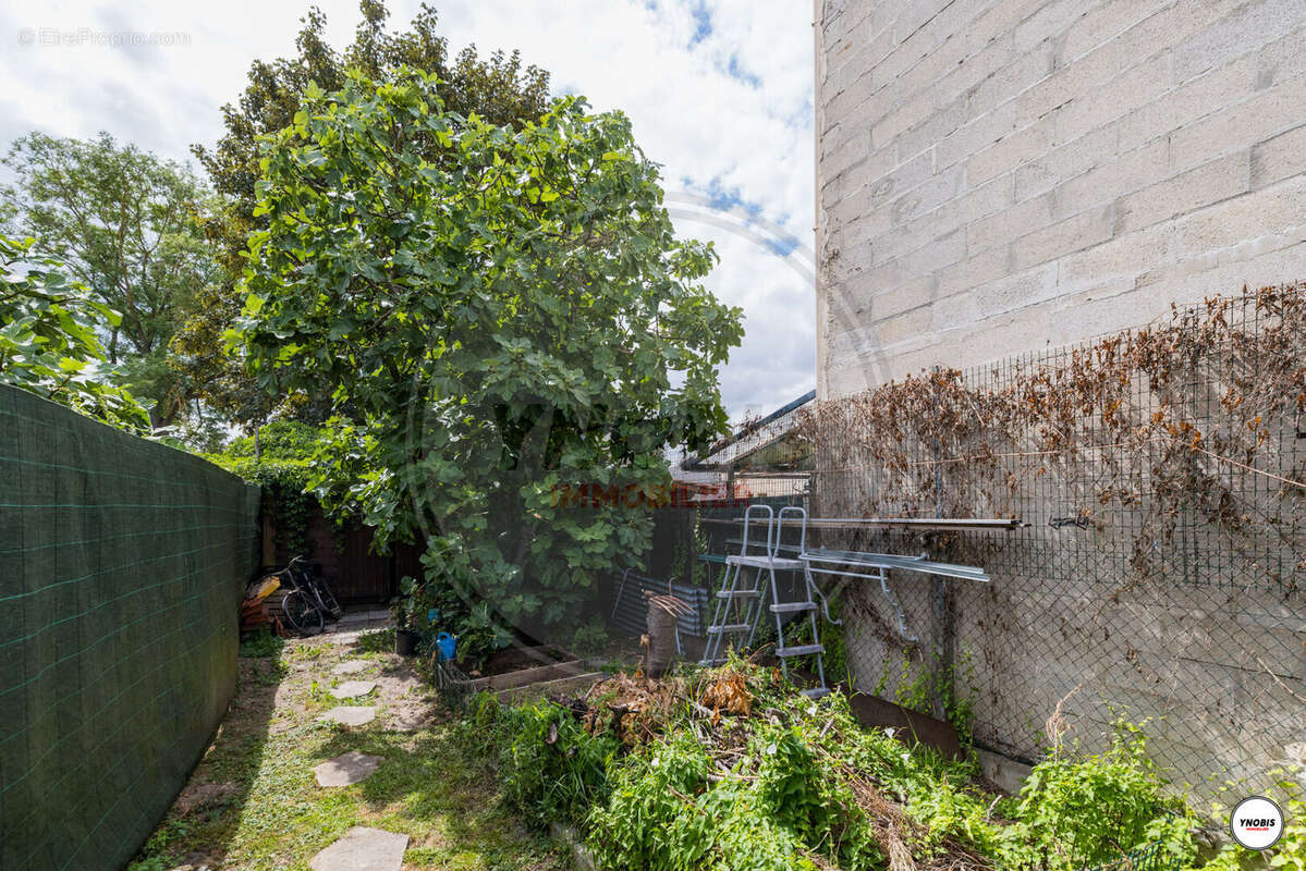 Maison à LES MUREAUX