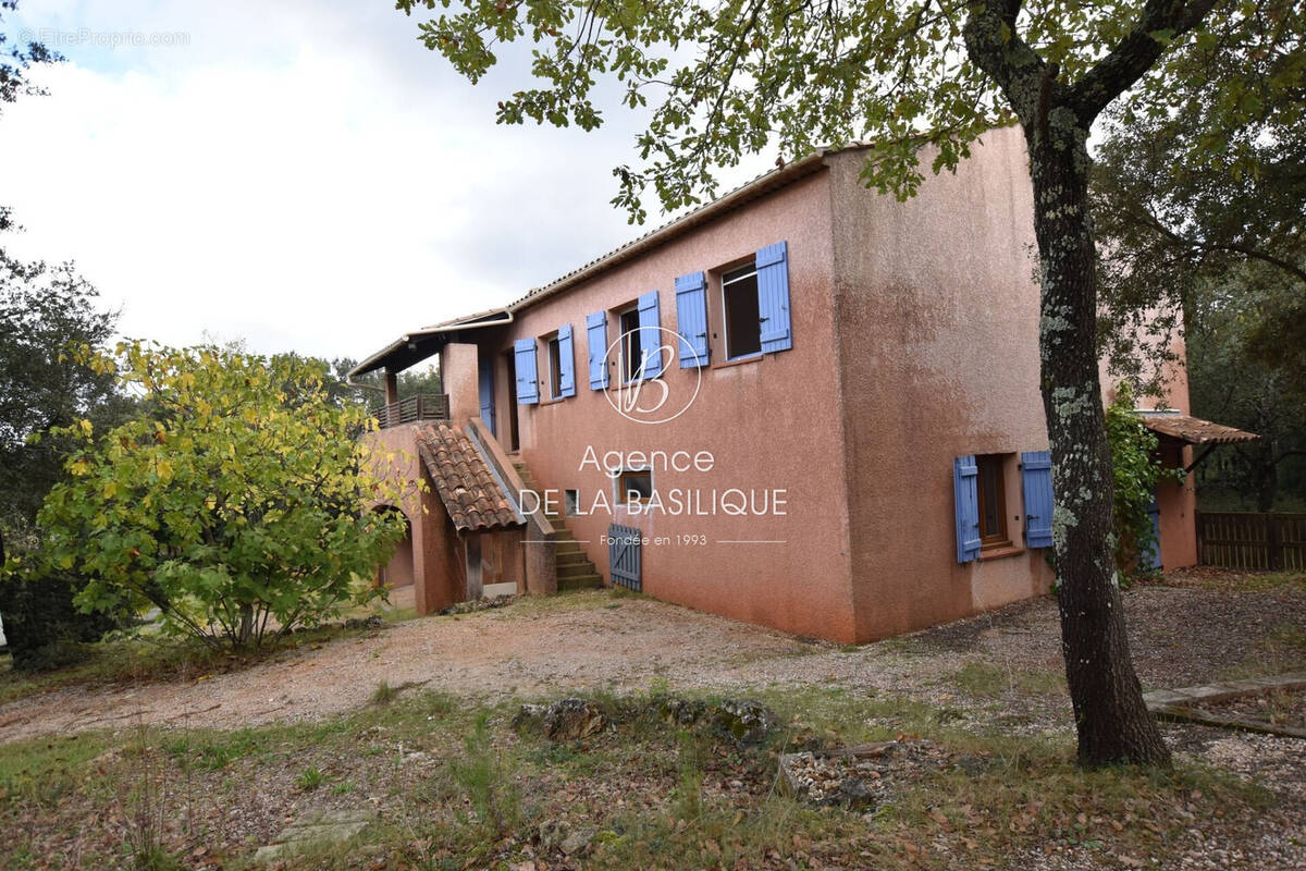 Maison à SAINT-MAXIMIN-LA-SAINTE-BAUME