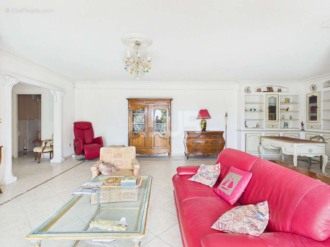 Appartement à SANARY-SUR-MER