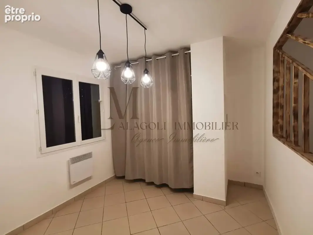 SARTENE - Ensemble immobilier T3 / T3 / T2 + Terrain constructible. - photo 17