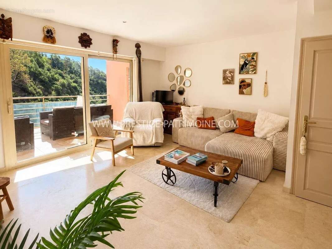 Appartement à THEOULE-SUR-MER