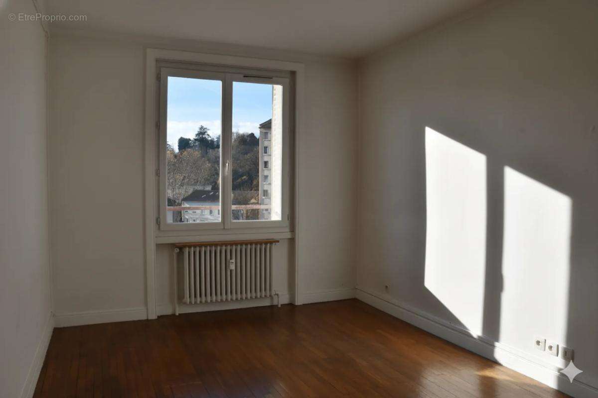 Appartement à LYON-9E