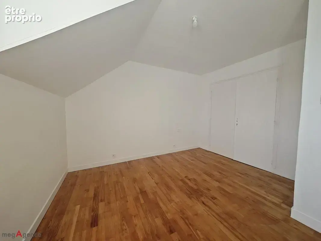 Maison 90 m² entièrement rénovée + dépendance - photo 8