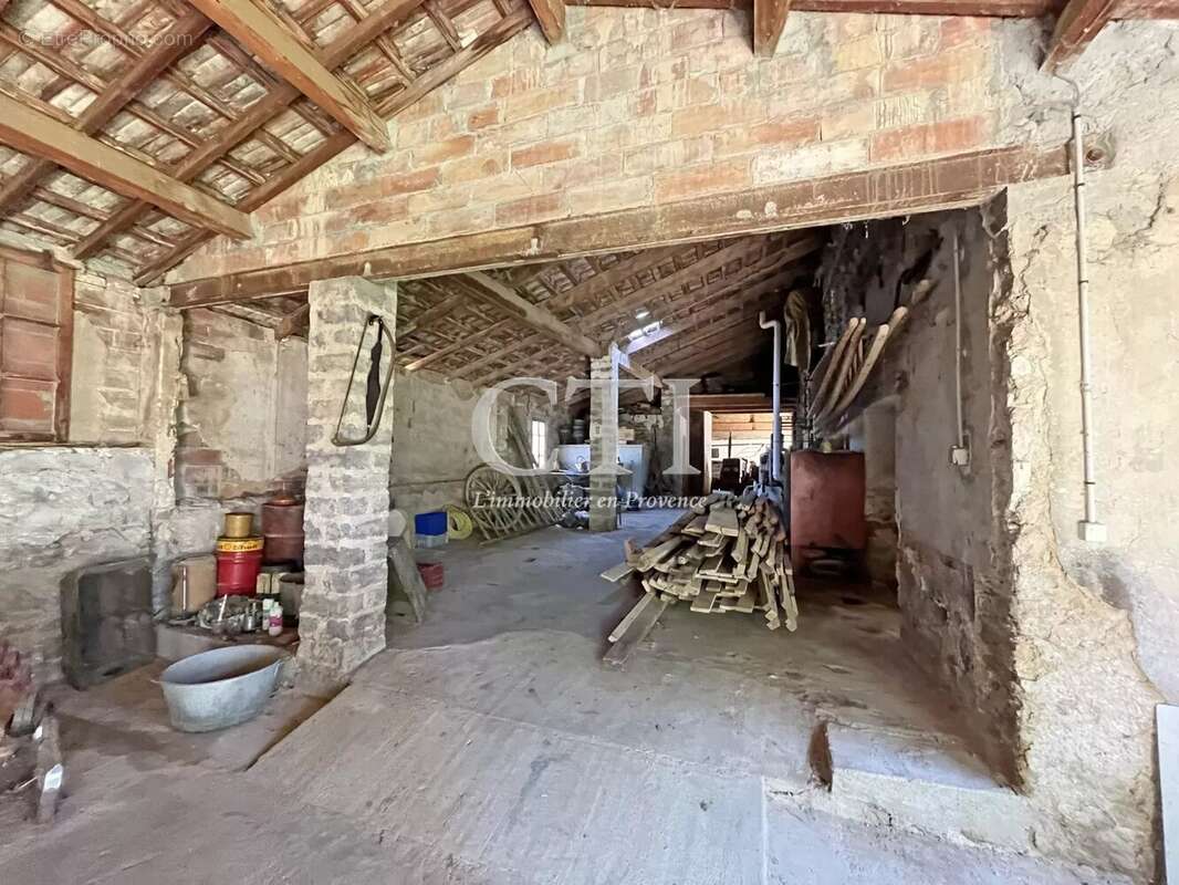 Maison à VAISON-LA-ROMAINE