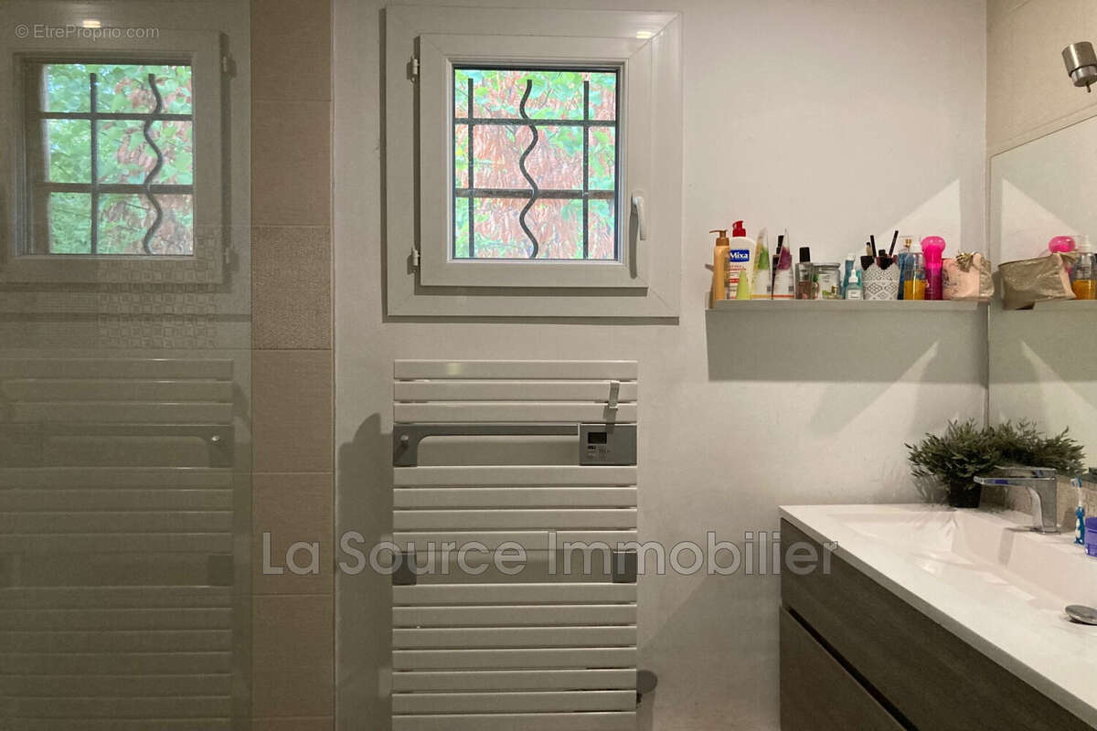 Maison 86 m² à Vidauban  - photo 6
