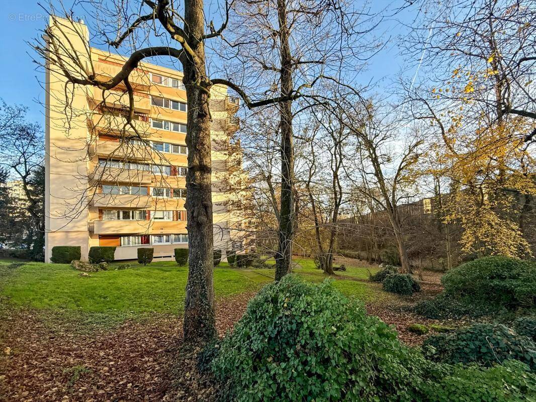 Appartement à SAVIGNY-SUR-ORGE