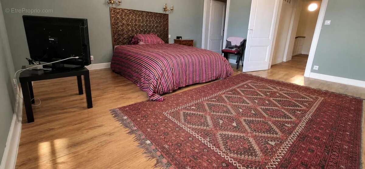Maison de 8 pièces de 280 m² à Puisseguin - photo 6