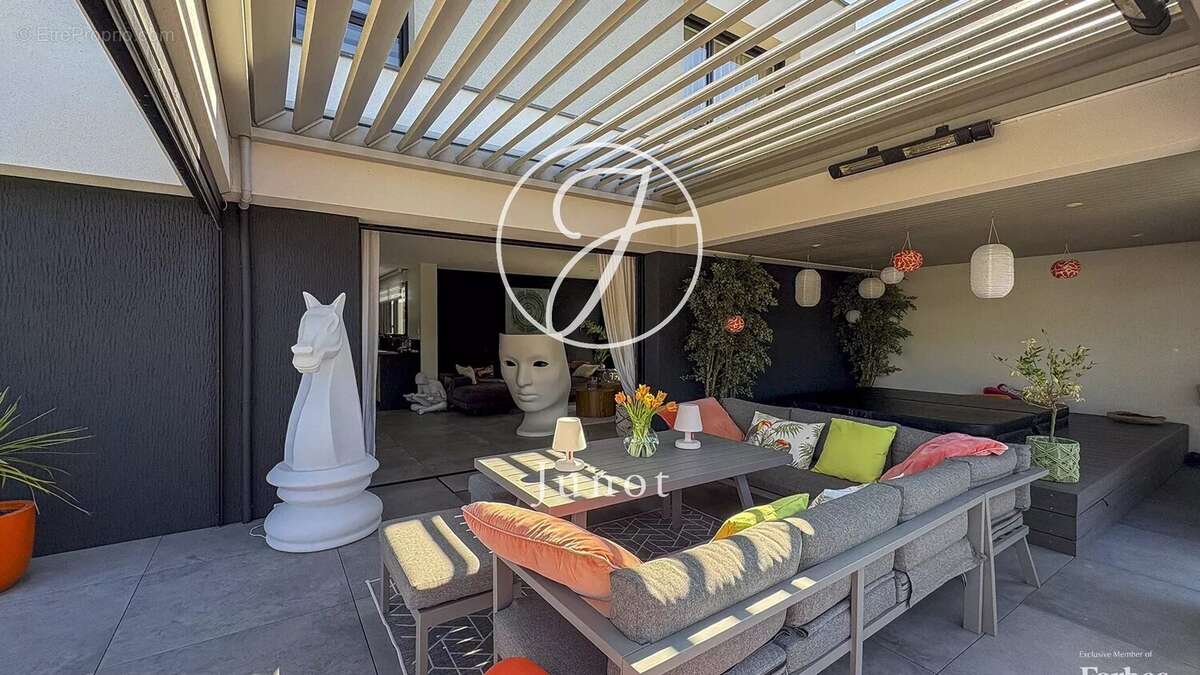 Templeuve-en-pévèle - Maison d’architecte de 2022 - 217m²  Loi carrez - 4 Chambres - Spa - Piscine - Jardin - Garage - photo 6