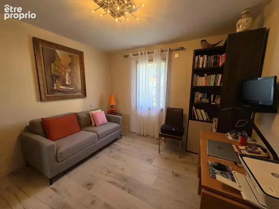Maison 4 pièces 136 m² à vendre à Aiffres (79230) - photo 9