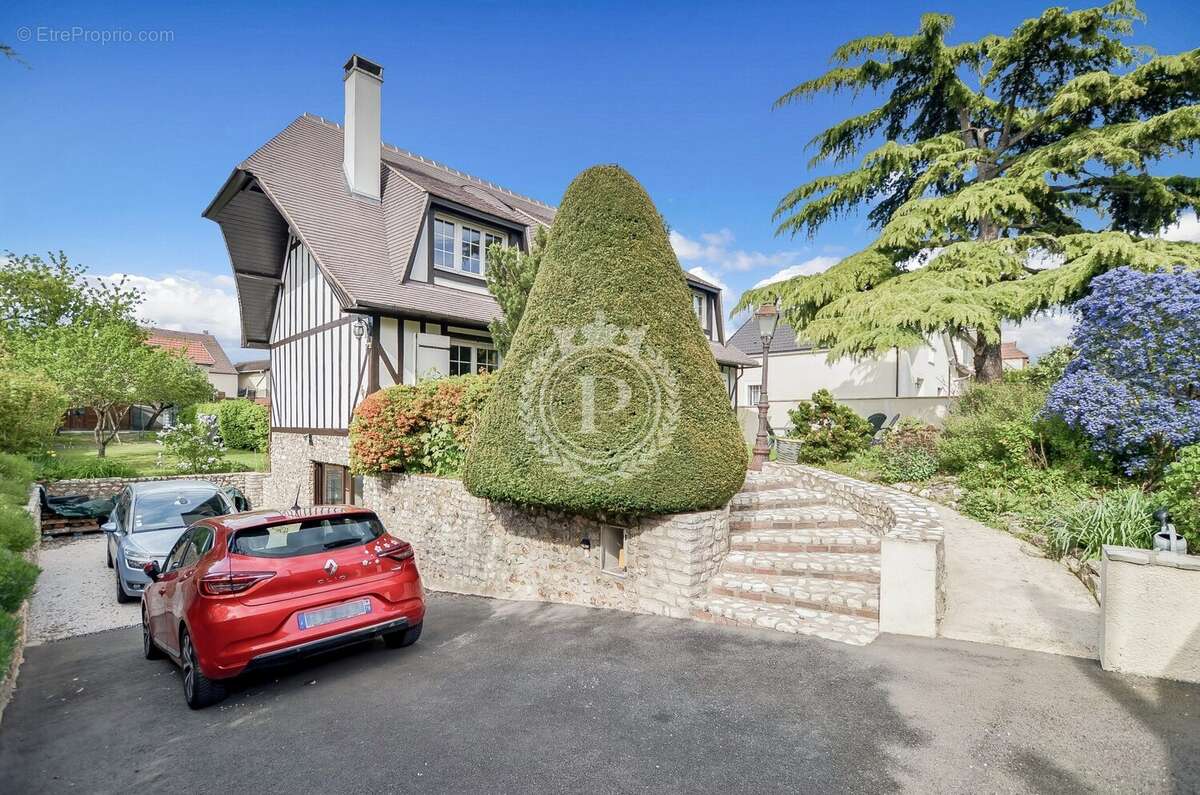 Maison à CONFLANS-SAINTE-HONORINE