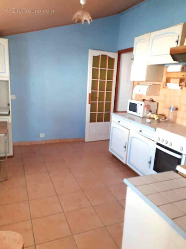 Maison à BOURNEZEAU