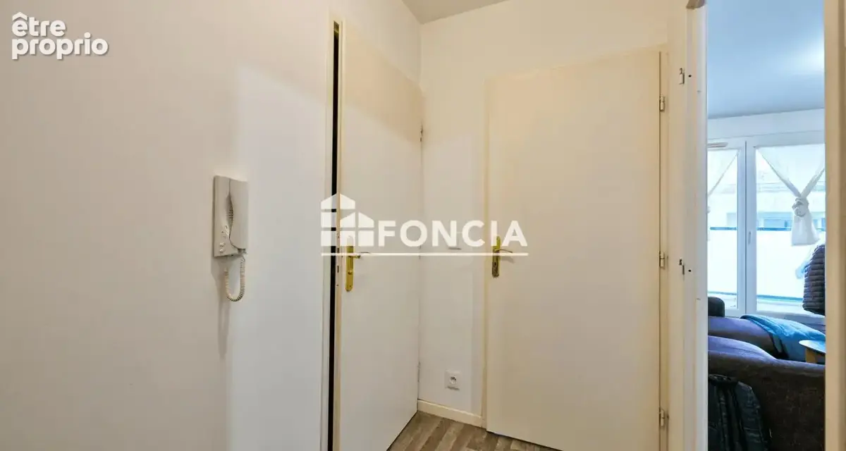 À vendre – Charmant 2 pièces avec loggia et parking à Cergy-le-Haut - photo 9