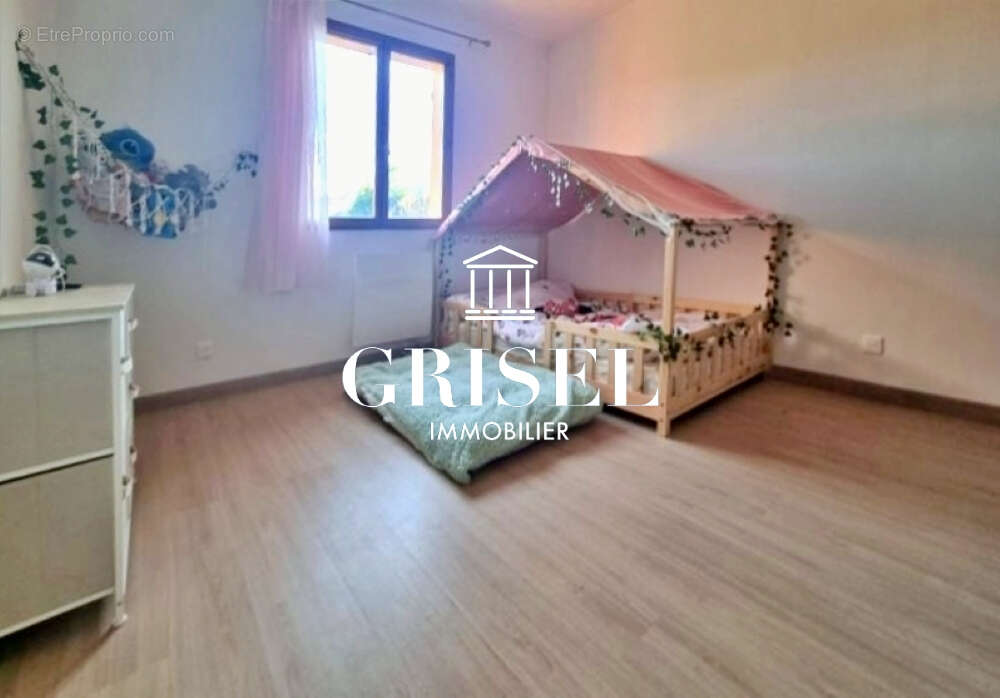 Maison à AYGUEMORTE-LES-GRAVES