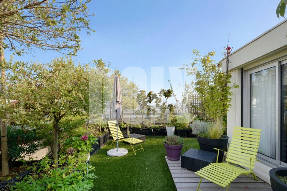 Appartement à MOUGINS