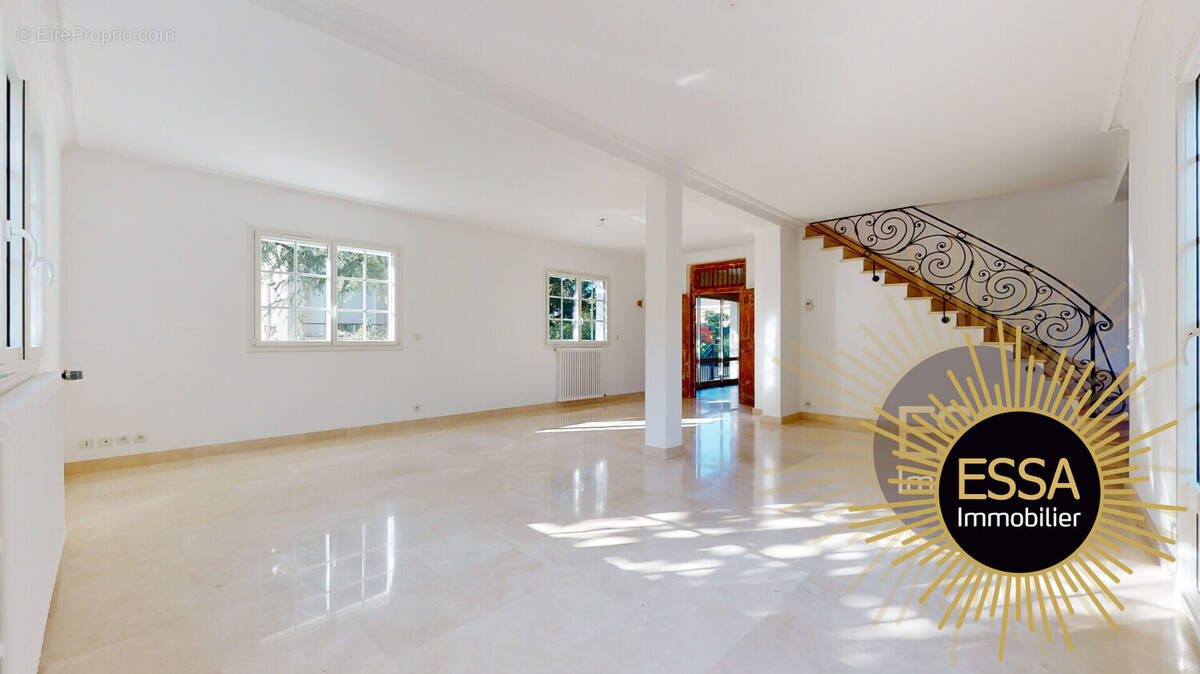 Maison à VELIZY-VILLACOUBLAY