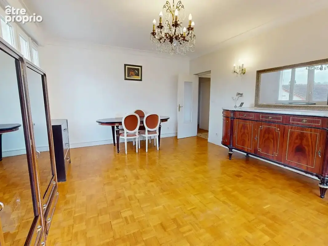 GAGNY, maison familiale de 130m², 9 pièces - photo 3