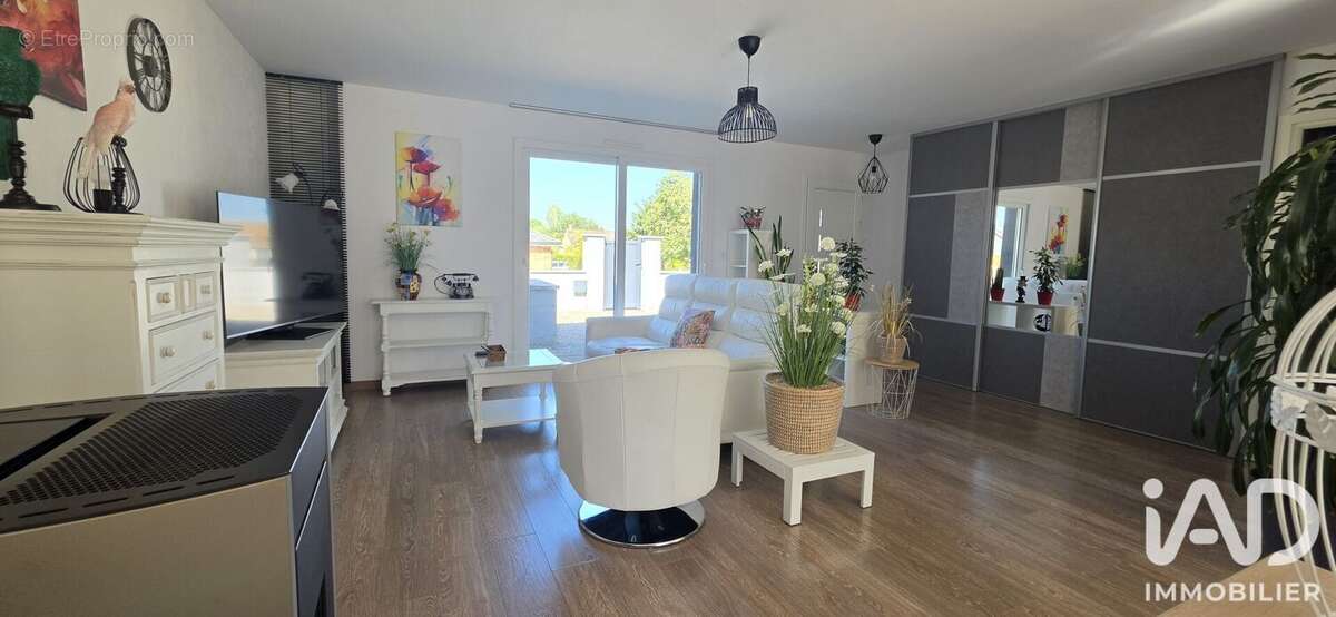 Maison 98 m² à Crugny  - photo 9