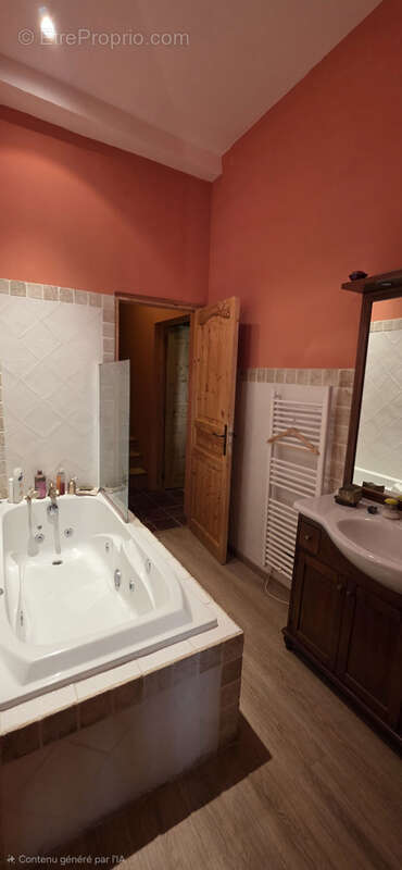 Maison de caractère de 1713   460 m2   piscine chauffée   Roquefeuil (11) - photo 16