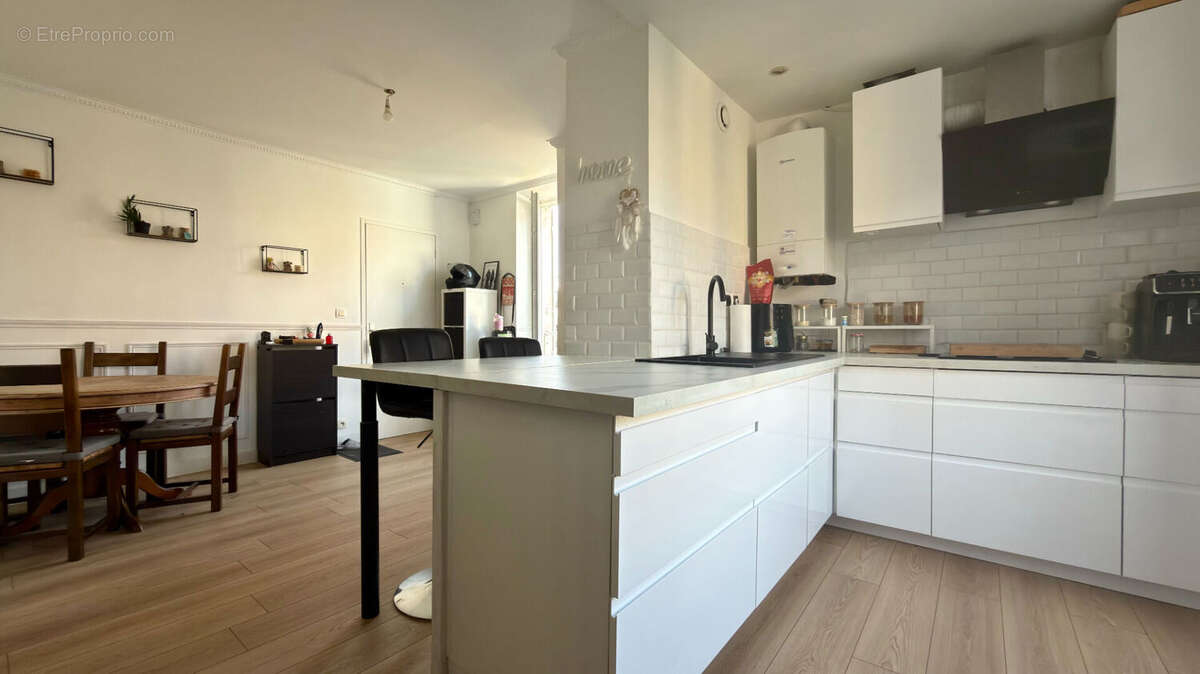 Appartement à CORBEIL-ESSONNES