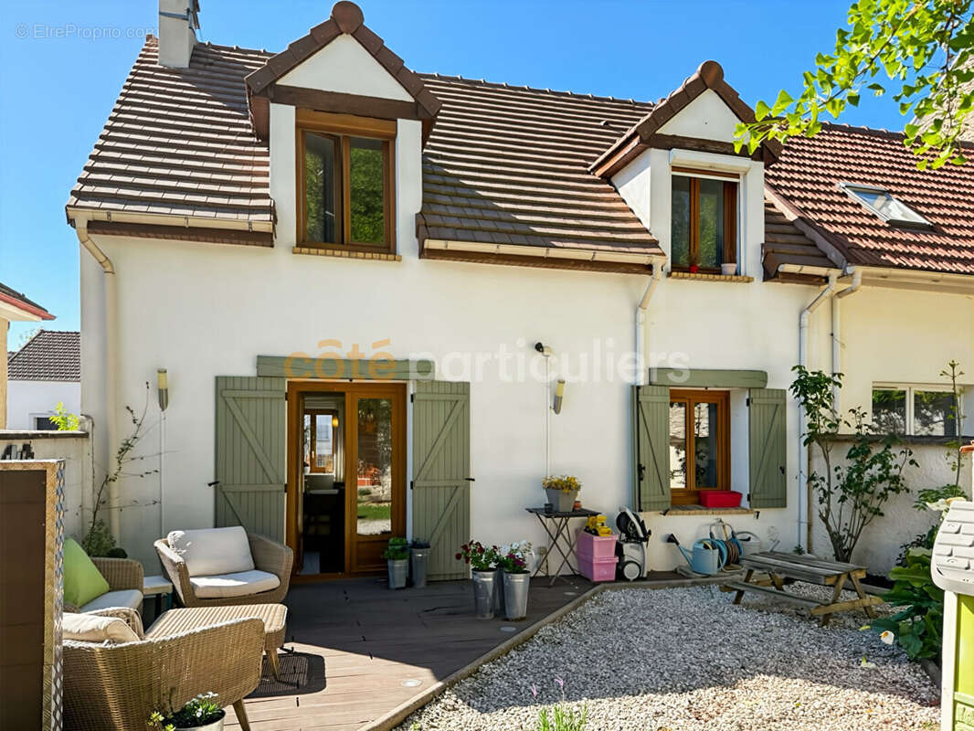 Maison à GRISY-SUISNES