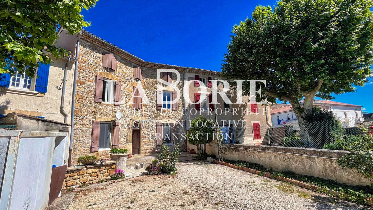 Maison à SORGUES