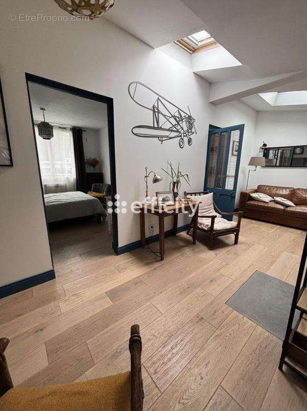 Maison à NIEUL-SUR-MER