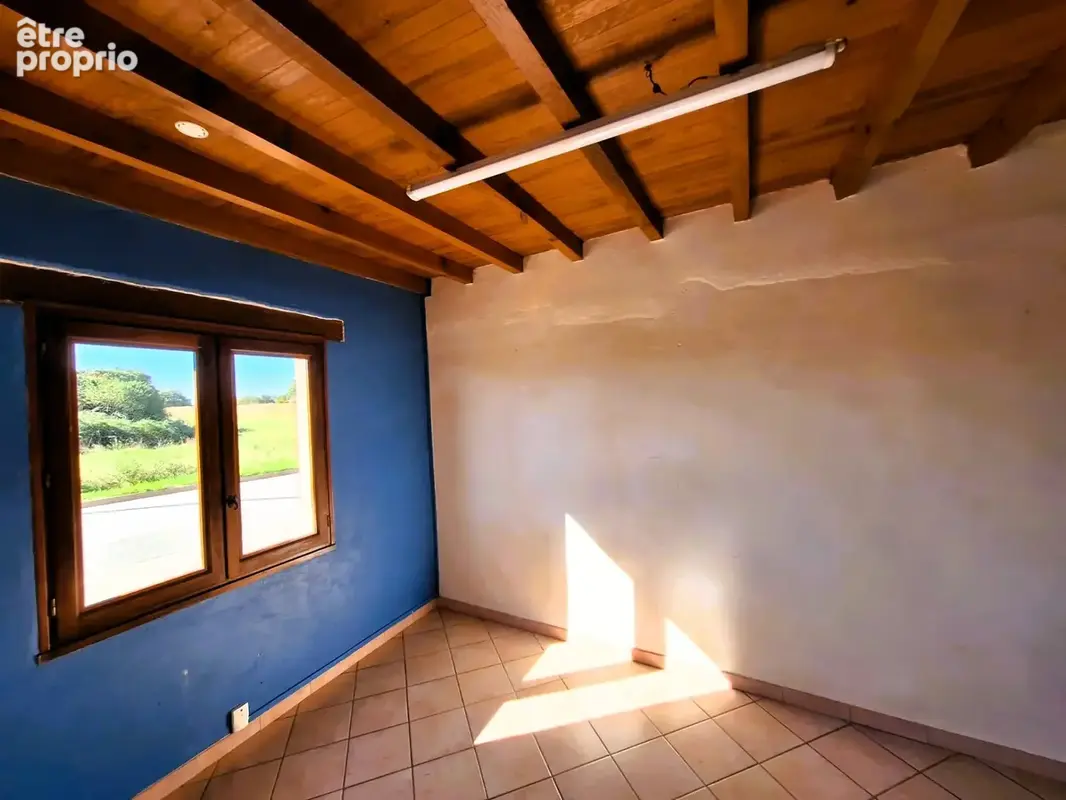  À VENDRE – Maison ancienne de 76 m² avec 2 chambres, sous-sol et cour à Vergoignan - photo 8