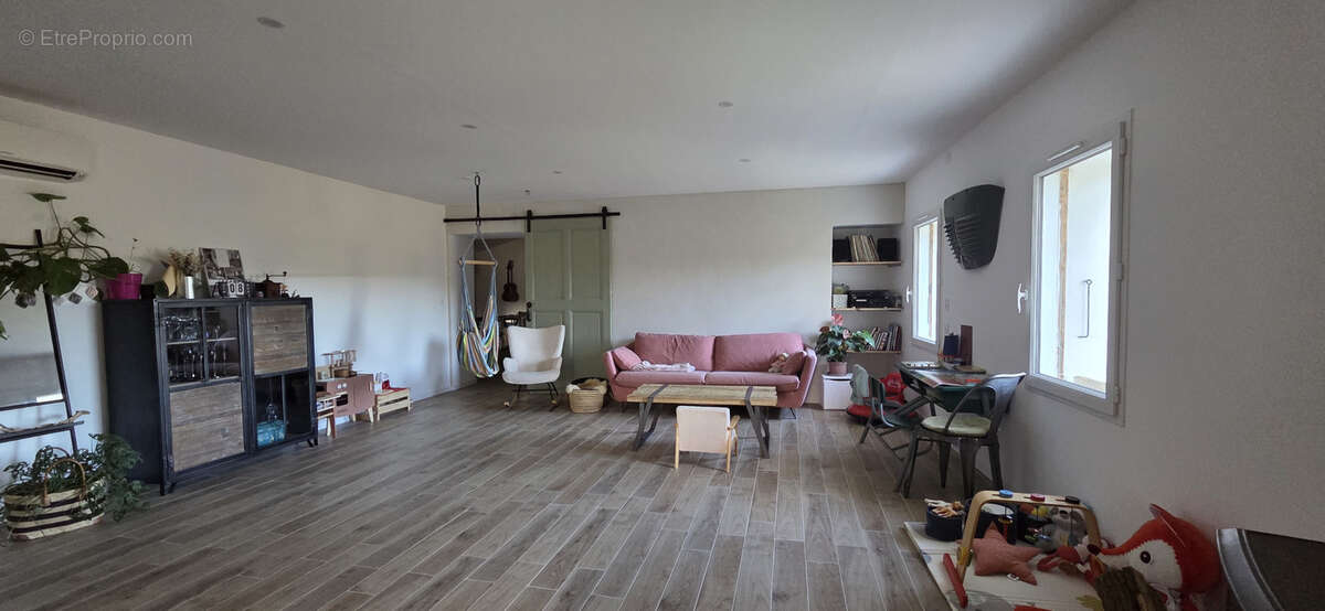 Maison en pierres rénovée avec terrain - photo 9