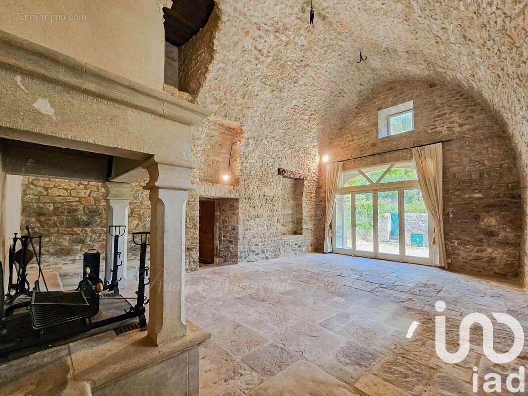 Photo 2 - Maison à SEVERAC-LE-CHATEAU