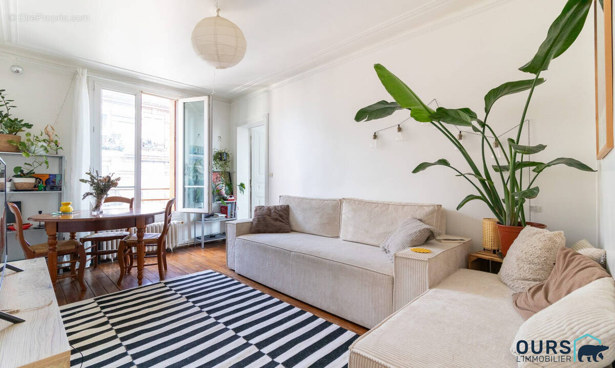 Appartement à SAINT-DENIS