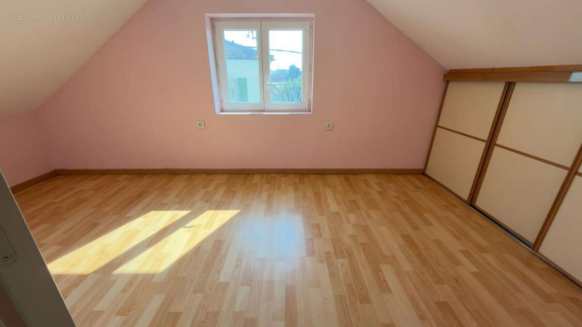 Maison à NEUILLY-PLAISANCE